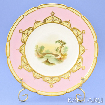 Антикварная декоративная тарелка III из линии "Пейзажи старой Англии" с ручной росписью и золотой разделкой.