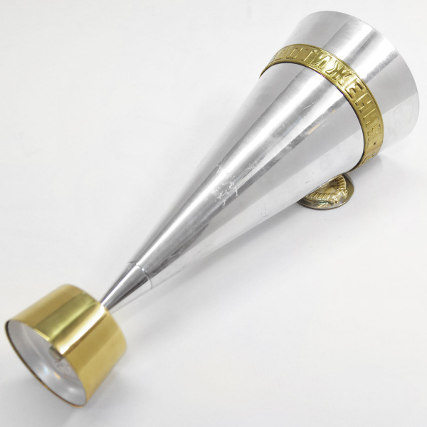 советский спортивный кубок с медальоном ссср