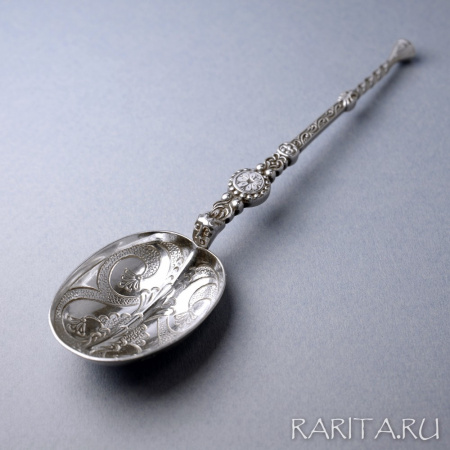 Серебряная коронационная ложка, изготовленная по случаю восшествия на престол короля Англии Эдуарда VII