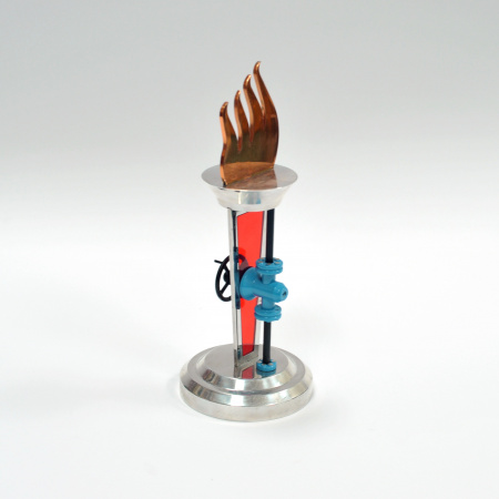 производство нефтегазового оборудования. винтажная статуэтка-кубок