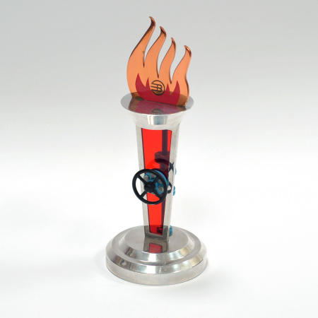 Производство нефтегазового оборудования. Винтажная статуэтка-кубок