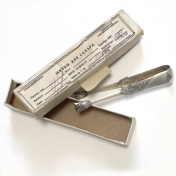 щипцы для сахара с цветочным декором. серебро 875 пробы