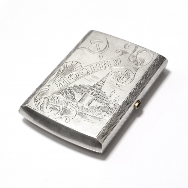 Серебряный портсигар "Москва" 1920-1930-е гг. Мастера русской эмиграции