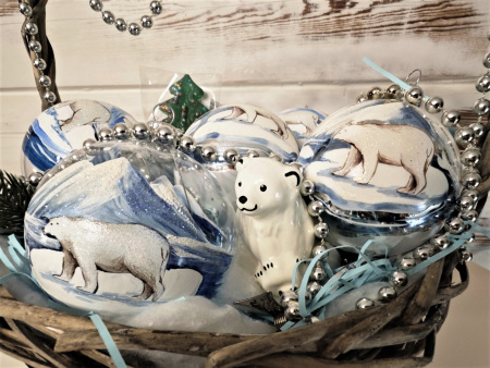 белые медведи, шикарный набор елочных игрушек в корзине