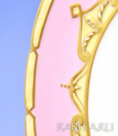 антикварная декоративная тарелка iv из линии "пейзажи старой англии" с ручной росписью и золотой разделкой.