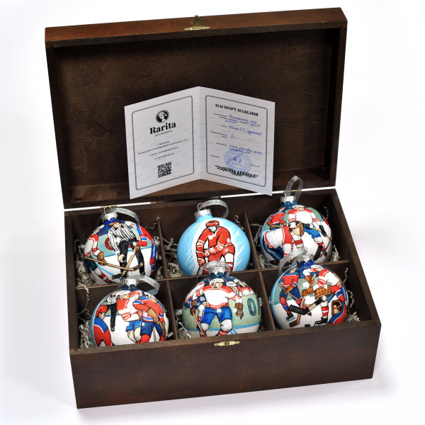 Советский хоккей. Коллекционный набор елочных шаров с ручной росписью Советский хоккей. Коллекционный набор елочных шаров с ручной росписью