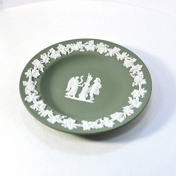 Веджвуд: декоративная тарелка с античным сюжетом