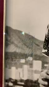 Элвис Пресли, Фото с автографом