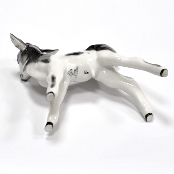 Черный бычок. Фарфоровая статуэтка ЛФЗ Новые поступления черный бычок. фарфоровая статуэтка лфз