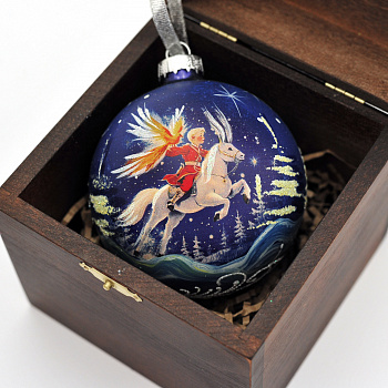 Новогодний подарок: елочный шар "Конек-Горбунок" в эксклюзивном гравированном кейсе