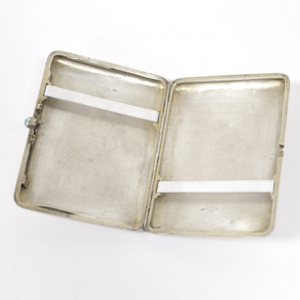 Уникальный, серебряный портсигар. Авиация и парашютизм в СССР Авиация, воздухоплавание уникальный, серебряный портсигар. авиация и парашютизм в ссср