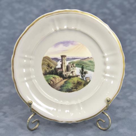 Старинная фарфоровая тарелка с ручной росписью "Замок Stolzenfels в Германии"