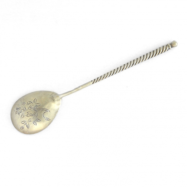 серебряная ложка с цветами и витой ручкой