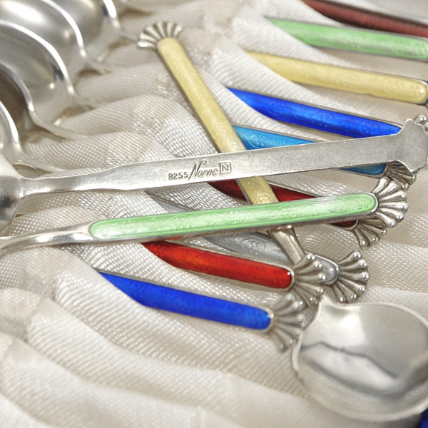 набор из 12 кофейных ложек с стиле модерн. серебро 925 пробы